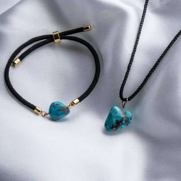 Formless turquoise necklace and bracelet