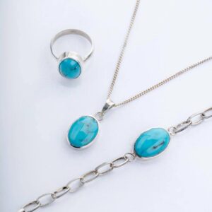 Turquoise necklace, ring and bracelet